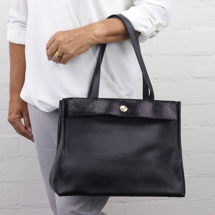 Willow & Zac Eleanor leather tote Black with black cosmos