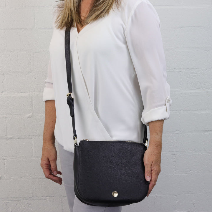 Willow & Zac Ingrid pebbled leather shoulder bag black